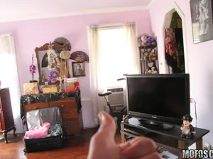 Pervs On Patrol - House Sitting Spy - 02/02/2012