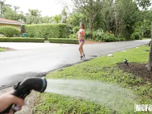 Share My BF - Blindfolded Jogger Threesome - 08/28/2017