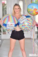 Don't Break Me - Petite Blonde Seduces BFF's Brother - 09/05/2017