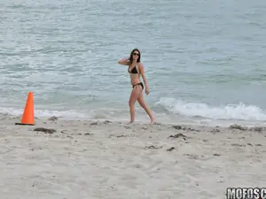 Pervs On Patrol - Miami Bitch - 02/09/2012