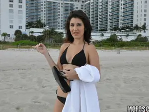 Pervs On Patrol - Miami Bitch - 02/09/2012