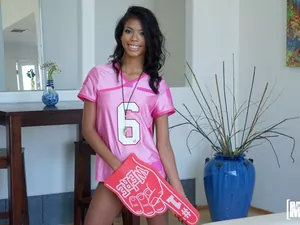 Mofos B Sides - Nia Nacci Fantasy Football Fucking - 09/18/2017
