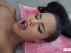 Latina Sex Tapes - Wake up to Sex With Apolonia - 10/28/2017