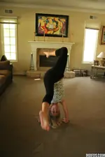 I Know That Girl - The Big Competition - 03/14/2012