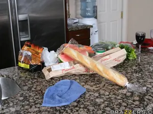 Day With A Pornstar - Cookin it Up With Alexis Texas - 03/22/2009