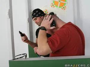 Big Tits In Sports - You Like Guns? Try This One - 03/27/2009