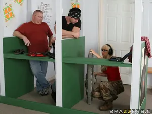 Big Tits In Sports - You Like Guns? Try This One - 03/27/2009