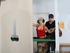 Big Tits In Sports - You Like Guns? Try This One - 03/27/2009