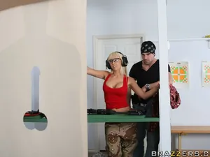 Big Tits In Sports - You Like Guns? Try This One - 03/27/2009