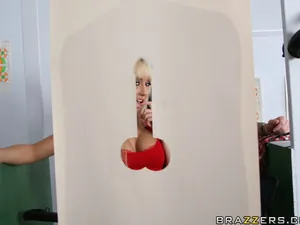 Big Tits In Sports - You Like Guns? Try This One - 03/27/2009