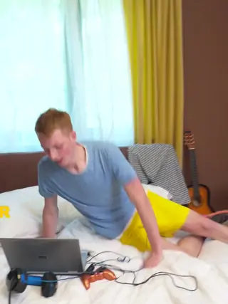 Fakehub Originals - Paramedic helps teen with his erection - 09/09/2021
