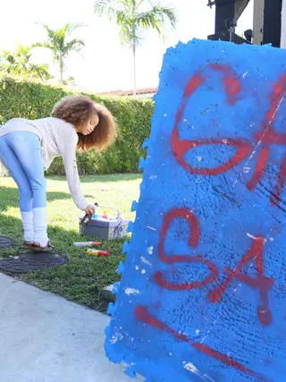 Pervs On Patrol - Getting Lucky At The Yard Sale - 02/21/2019