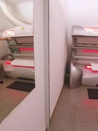 Mofos B Sides - Tanning Bed Fuck - 06/03/2019
