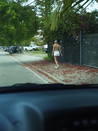 Stranded Teens - Girlfriend Gets Hers - 07/22/2019