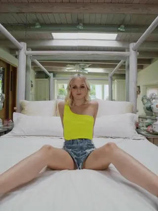 Don't Break Me - Petite Queen - 08/27/2019