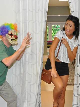 I Know That Girl - Asian Honey Gets Pranked - 08/08/2016