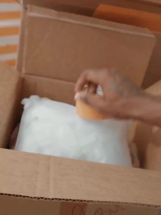 I Know That Girl - Unboxing Her Box at Work - 01/11/2023