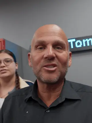 Let's Post It - Hockey Locker Room - 06/01/2025